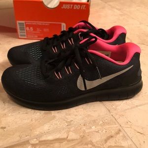 Women’s Nike Free RN 2017